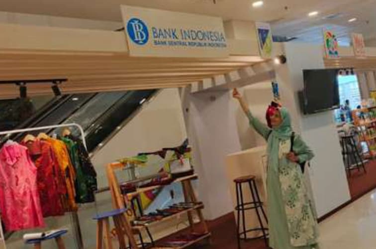 Produk dan tim Syahan Palu